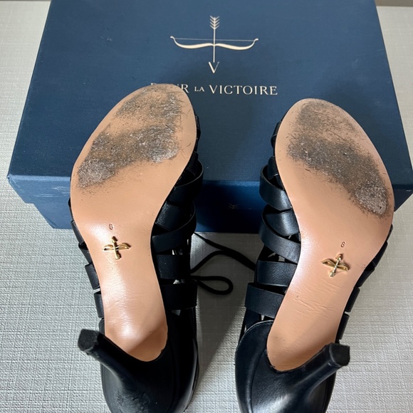 Pour La Victoire Camila Lattice Sandal - Polished Leather - Size 8M - Black - Picture 8 of 8